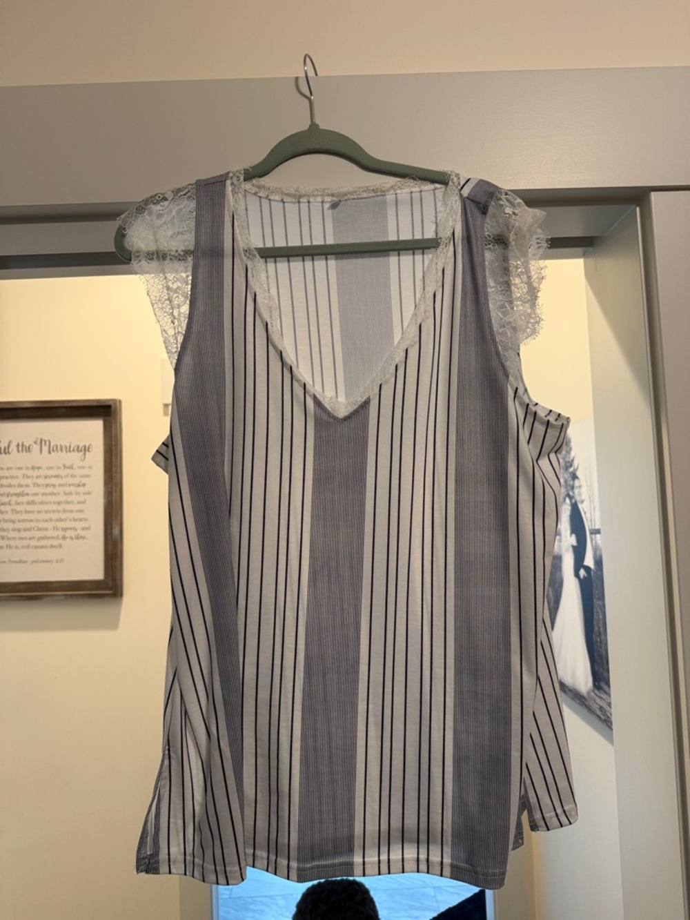 Striped Lace-Trim V-Neck Tank - White & Navy
